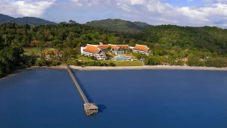 The Westin Langkawi Resort & Spa Отели рядом с достопримечательностью «Duyong Island»
