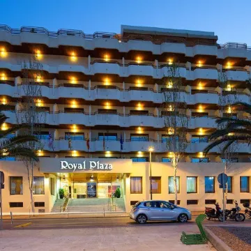 Hotel Royal Plaza Отели рядом с достопримечательностью «Пуэрто де Ибиса»