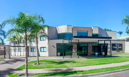 Gales Park Hotel