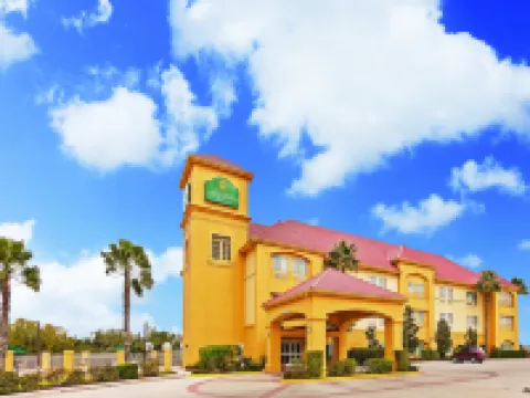 La Quinta Inn & Suites by Wyndham Corpus Christi Northwest Hotels in Corpus Christi
