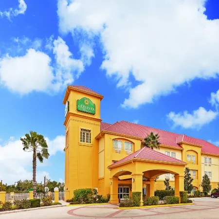 La Quinta Inn & Suites by Wyndham Corpus Christi Northwest