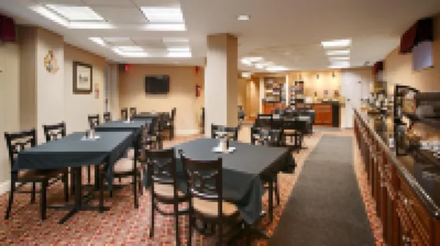 เวสต์เอนด์ วอชิงตัน ดีซี เทเพสทรีคอลเลกชั่น บายฮิลตัน