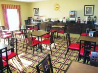La Quinta Inn & Suites by Wyndham Macon West Hotels in Bibb County