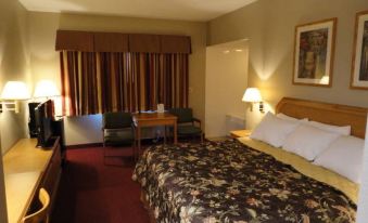 Parkfield Inn - Clinton