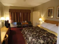 Parkfield Inn - Clinton