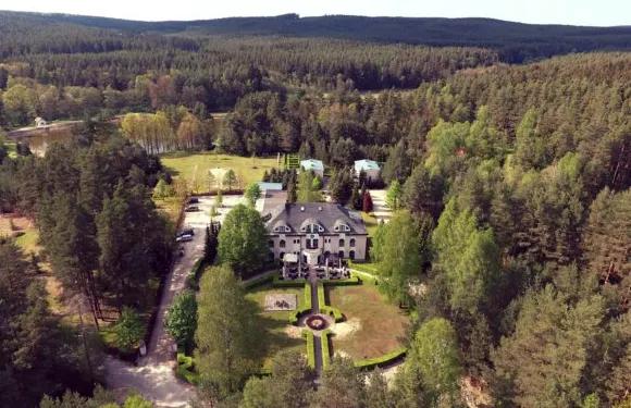 派思拉可樂思妮酒店