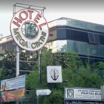 Mega Cikini Hotel Các khách sạn gần Đài tưởng niệm Proclamation