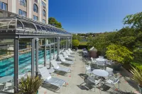 Delta Hotels Victoria Ocean Pointe Resort - Pools
