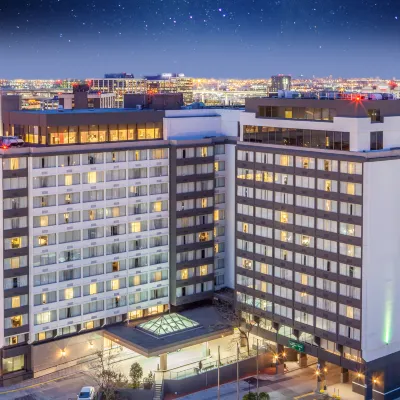 Holiday Inn Toronto International Airport by IHG 허쉬 센터 주변 호텔