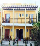 Jim's Castle Inn فنادق في 