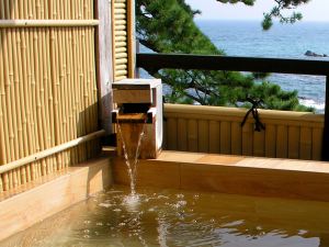 Imaihama Onsen Rotenburo Wataya