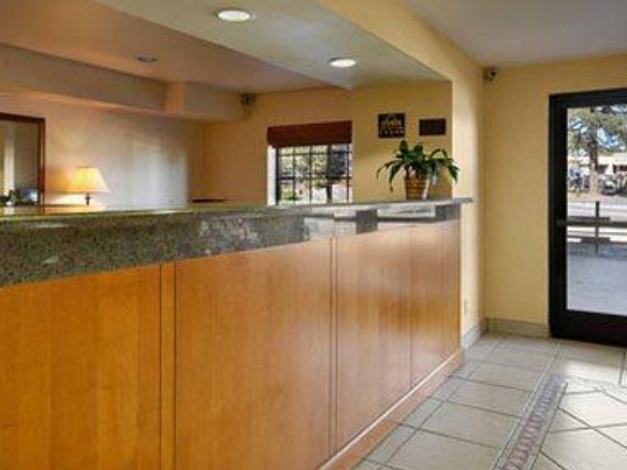 Days Inn & Suites by Wyndham East Flagstaff