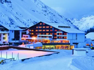 Hotel Alpina Deluxe