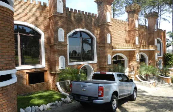 埃杜阿多斯公園酒店