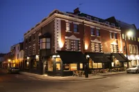 The White Star Tavern Hotels in Southampton