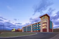 12 Tribes Omak Casino Hotel فنادق في Okanogan