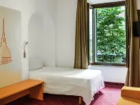 Green Class Hotel Astoria