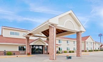 AmericInn by Wyndham Oscoda Near AuSable River