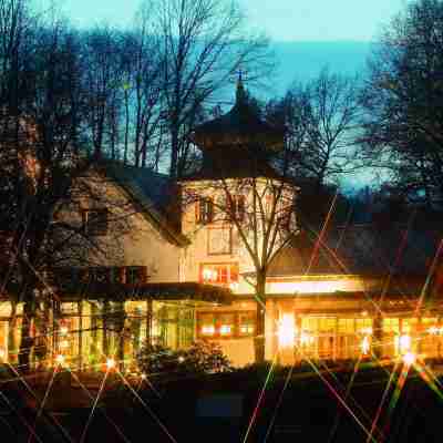 Romantik Hotel Landschloss Fasanerie Hotel Exterior