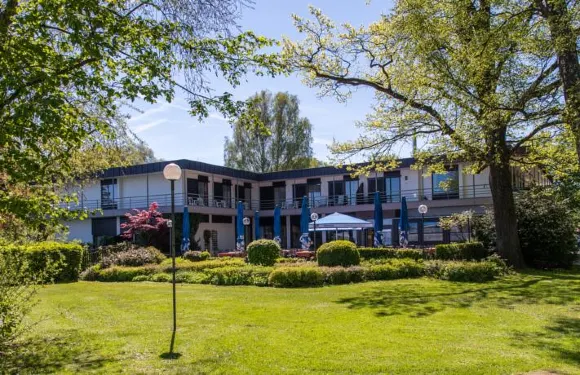 斯特蘭德格爾尼蒂森酒店