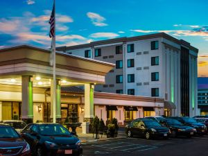 Holiday Inn Hasbrouck Heights-Meadowlands, an IHG Hotel