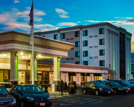Holiday Inn HASBROUCK HEIGHTS-MEADOWLANDS by IHG Hotels in Hasbrouck Heights