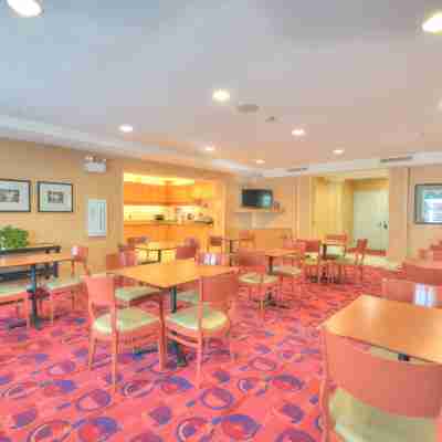 Residence Inn by Marriott Yonkers Westchester County Dining/Meeting Rooms