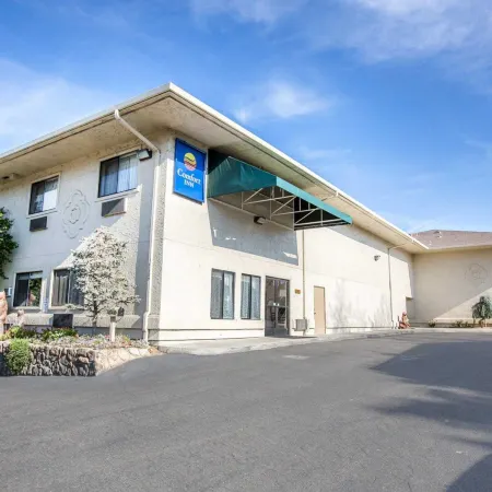 The Oakhurst Inn at Yosemite