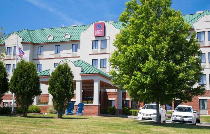Comfort Suites West Warwick - Providence