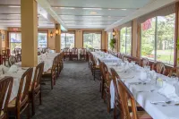 Blue Rock Resort فنادق في South Yarmouth