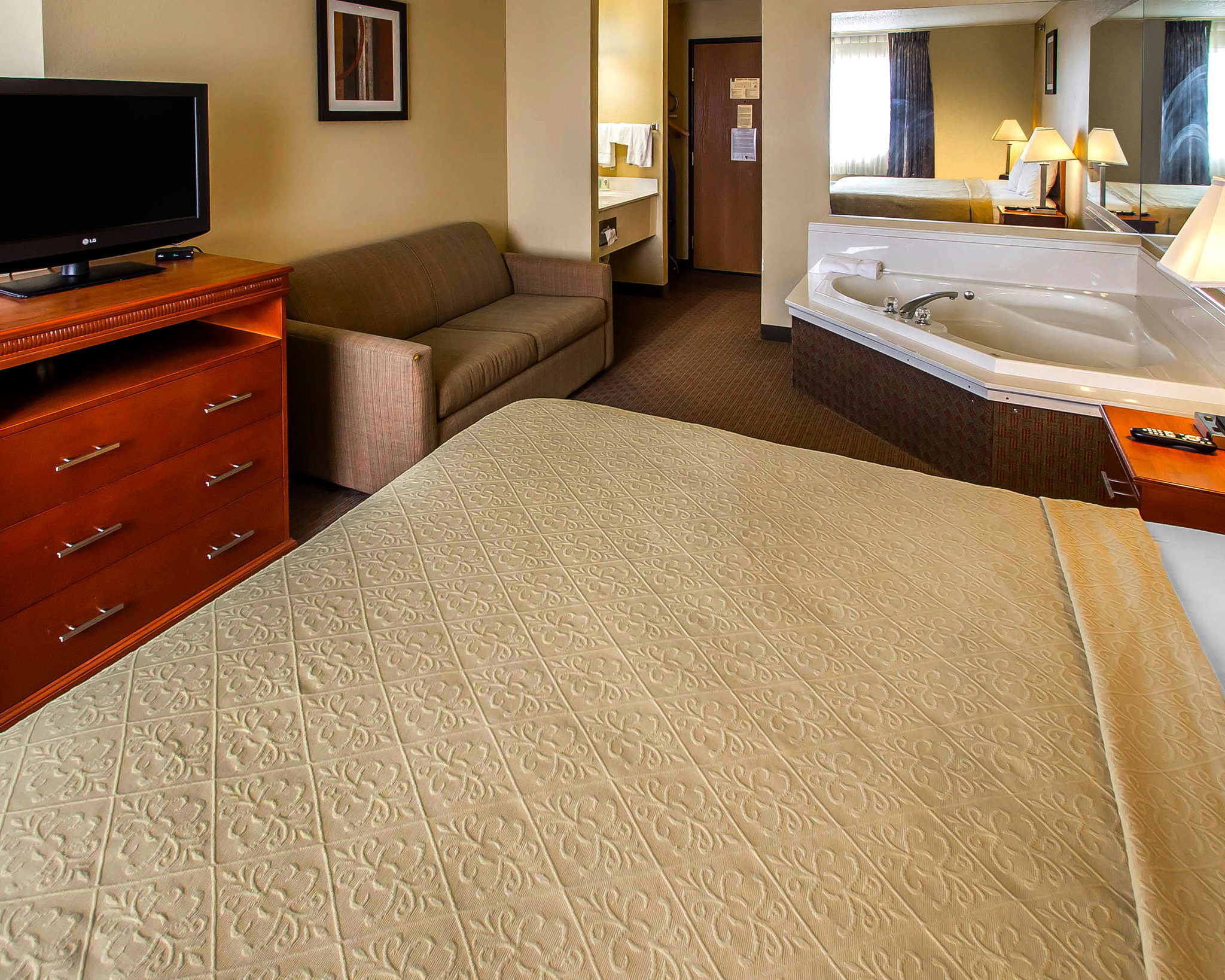 Quality Inn & Suites Menomonie