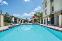 La Quinta Inn & Suites by Wyndham Houston Rosenberg Hotels in Rosenberg