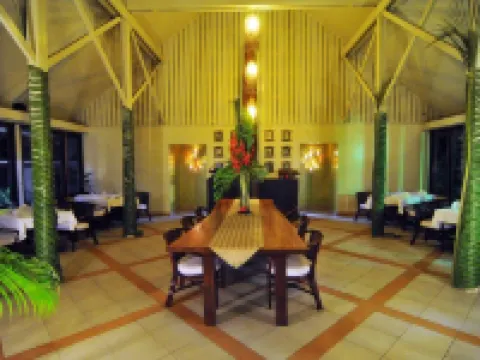 Coconut Palms Resort & Diamond Casino Hotels in Efate