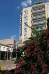 Triton Hotel Piraeus