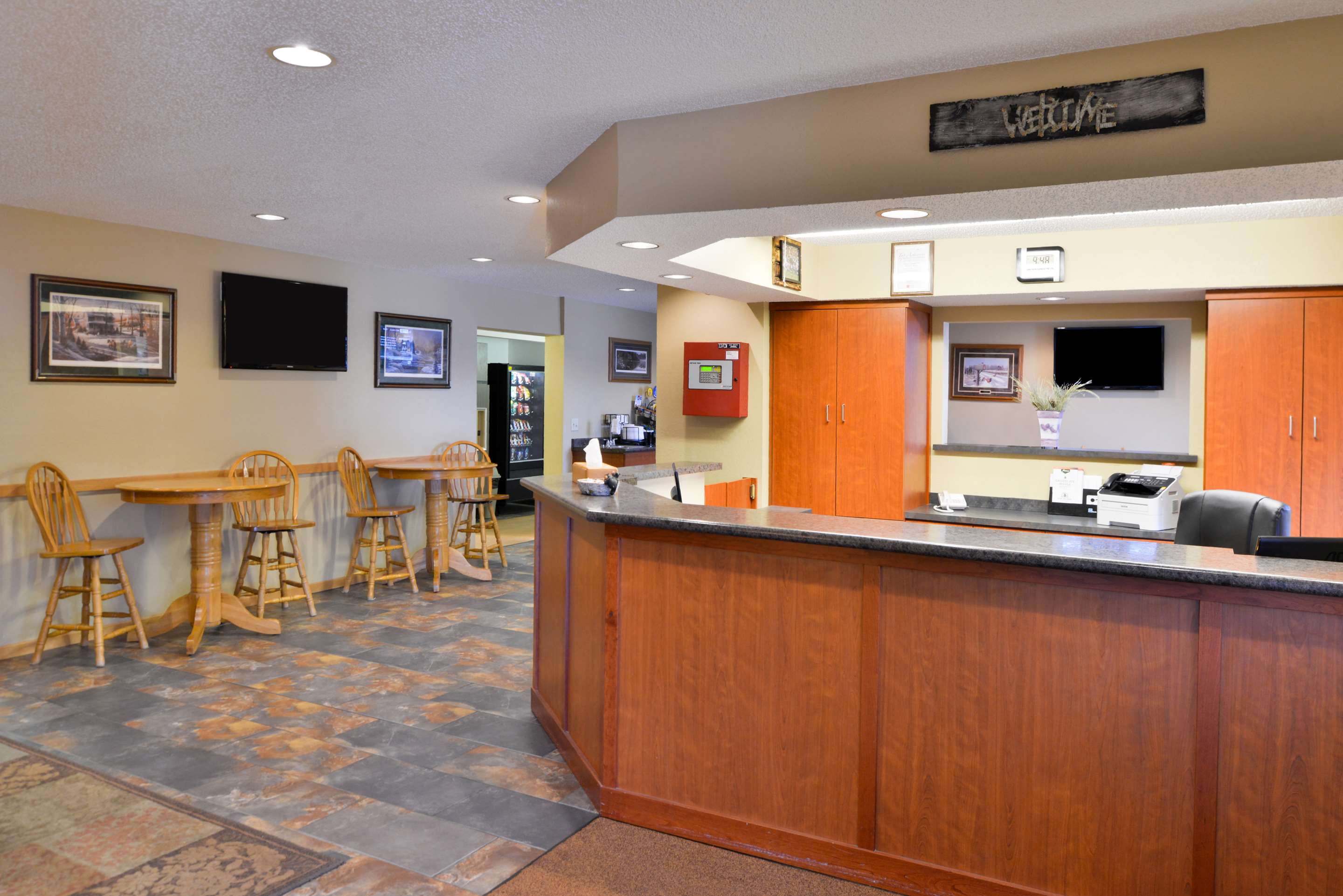 Americas Best Value Inn & Suites International Falls