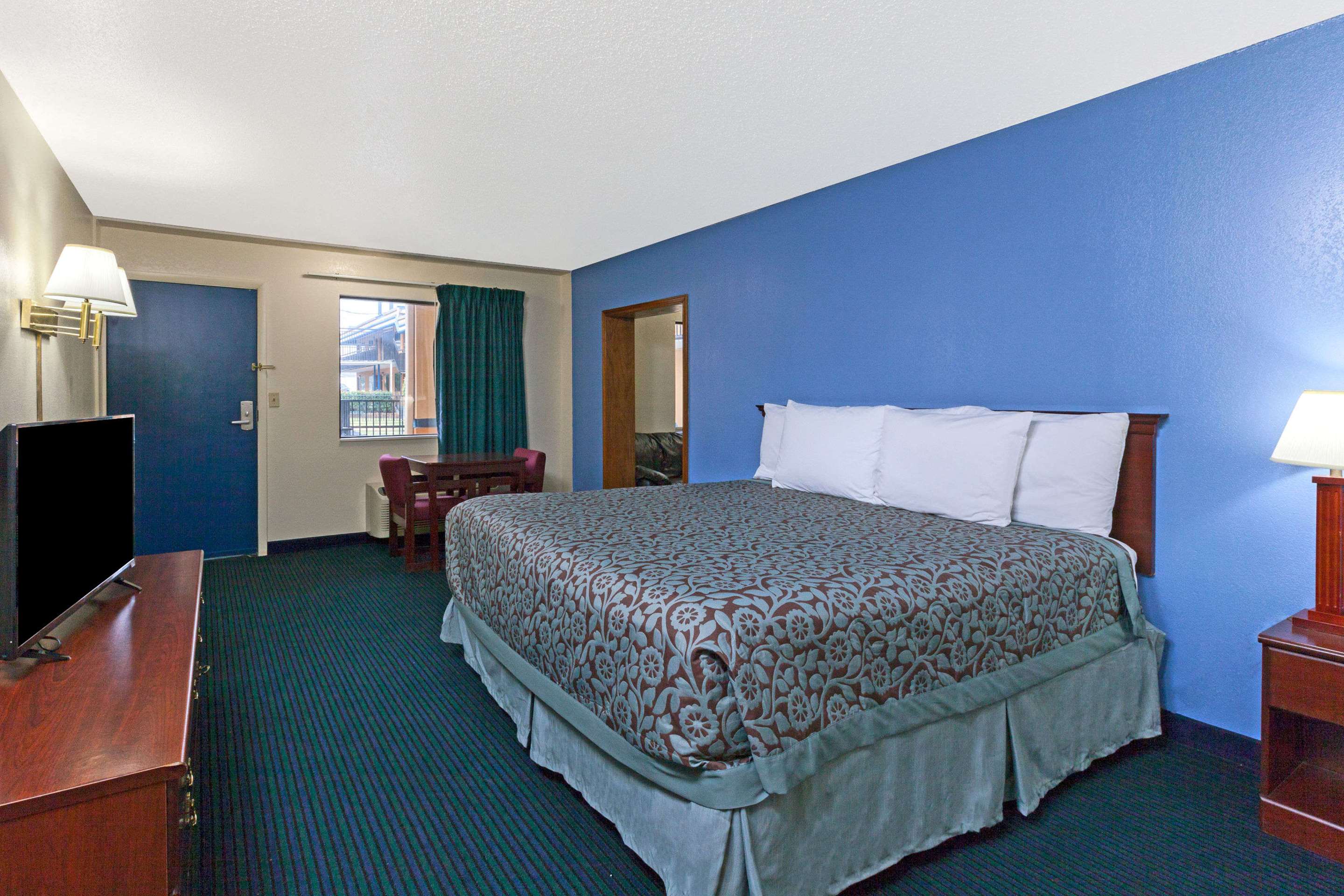 Days Inn by Wyndham Oklahoma City Fairground