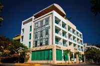 Soho Playa Hotel Hotels near Gabino Vitela Park