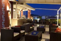 Crystal City Hotel - Barer