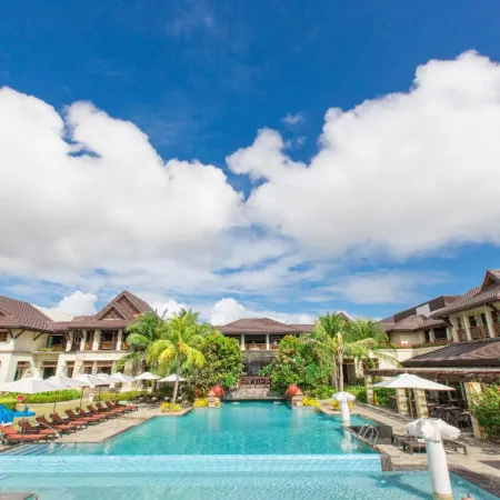 Crimson Resort and Spa Mactan