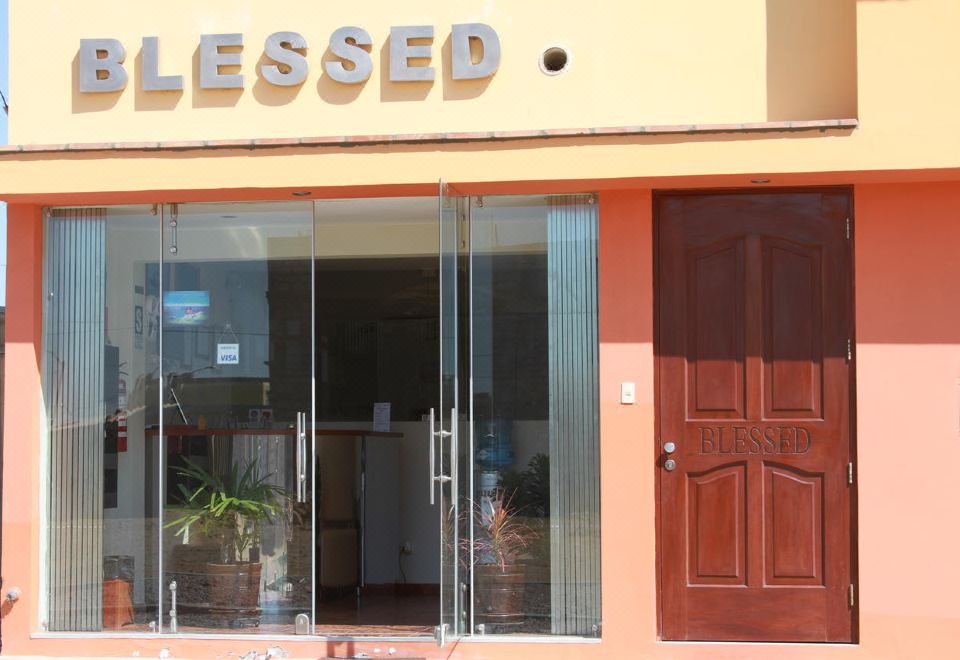 Blessed Hotel - Housity