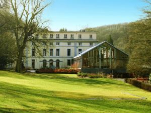 Hôtel Castel de Pont-à-Lesse