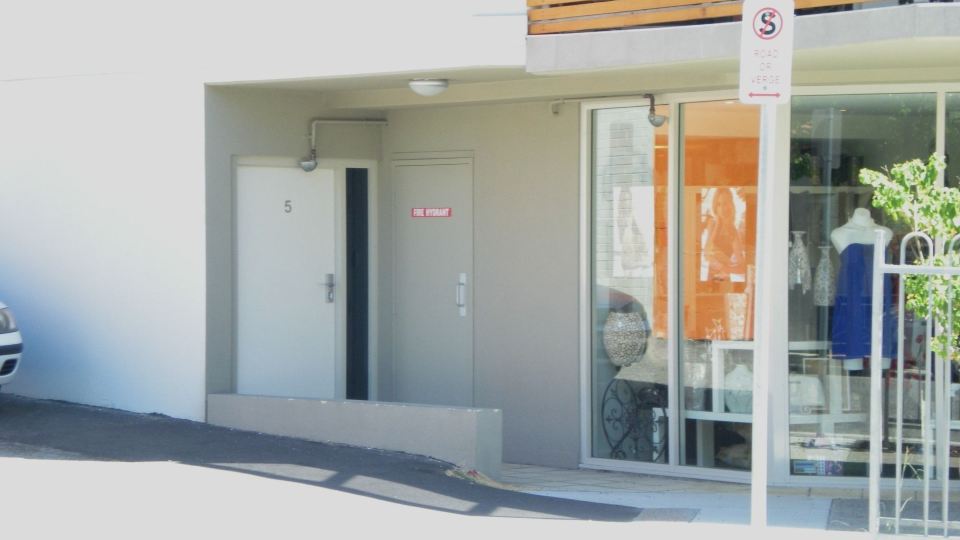 Wray Apartment