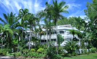 The White House Port Douglas