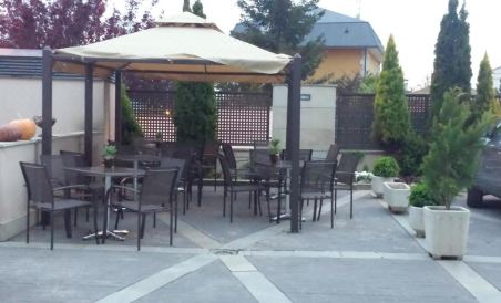 Hotel Entredos - Housity
