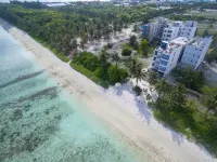 The White Harp Beach Hotel Hotel berhampiran Hulhumalé Beach