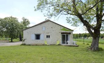 House with One Bedroom in Monsempron Libos with Shared Pool Furnished Garden and WiFi
