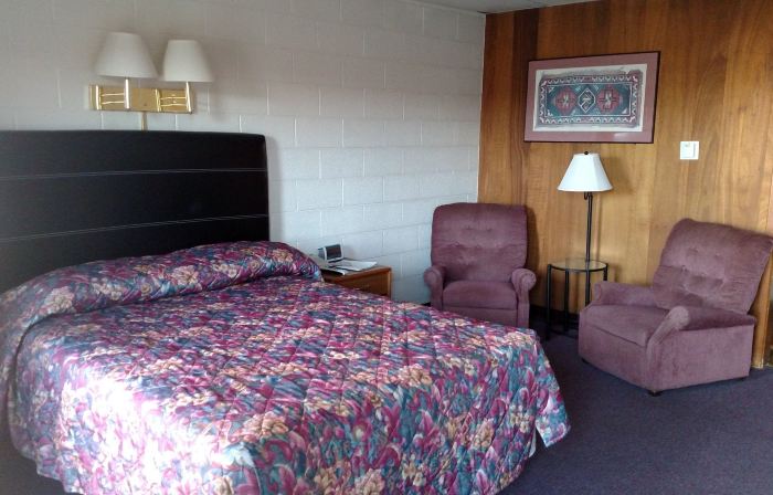Midtown Inn & Suites
