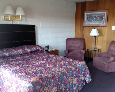 Midtown Inn & Suites Hotels in La Junta