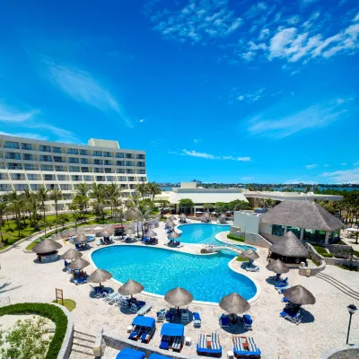Grand Park Royal Cancun - All Inclusive Hotels in der Nähe von Coco Bongo Show und Disco