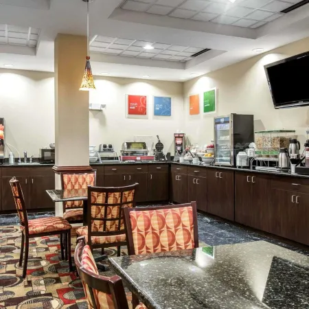 Comfort Suites